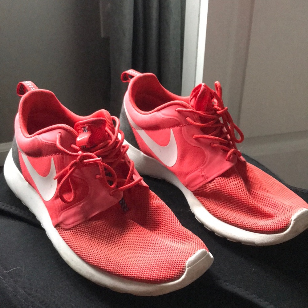 Nike Roshe Run Shoes